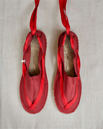 ALPARGATA GRANATE CON CINTA ROJA