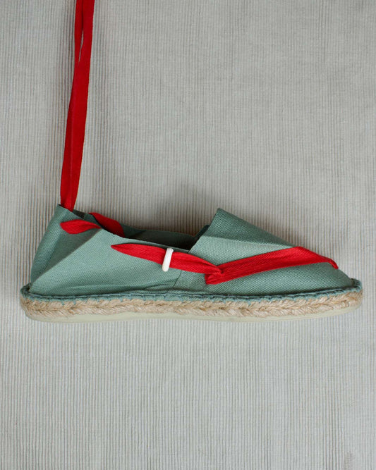 ALPARGATA AZUL CON CINTA ROJA