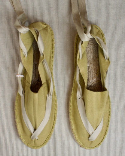 ALPARGATA VERDE CON CINTA BEIGE