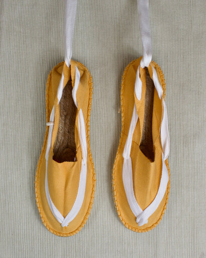 ALPARGATA NARANJA CON CINTA BLANCA