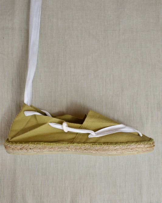 ALPARGATA VERDE CON CINTA BLANCA